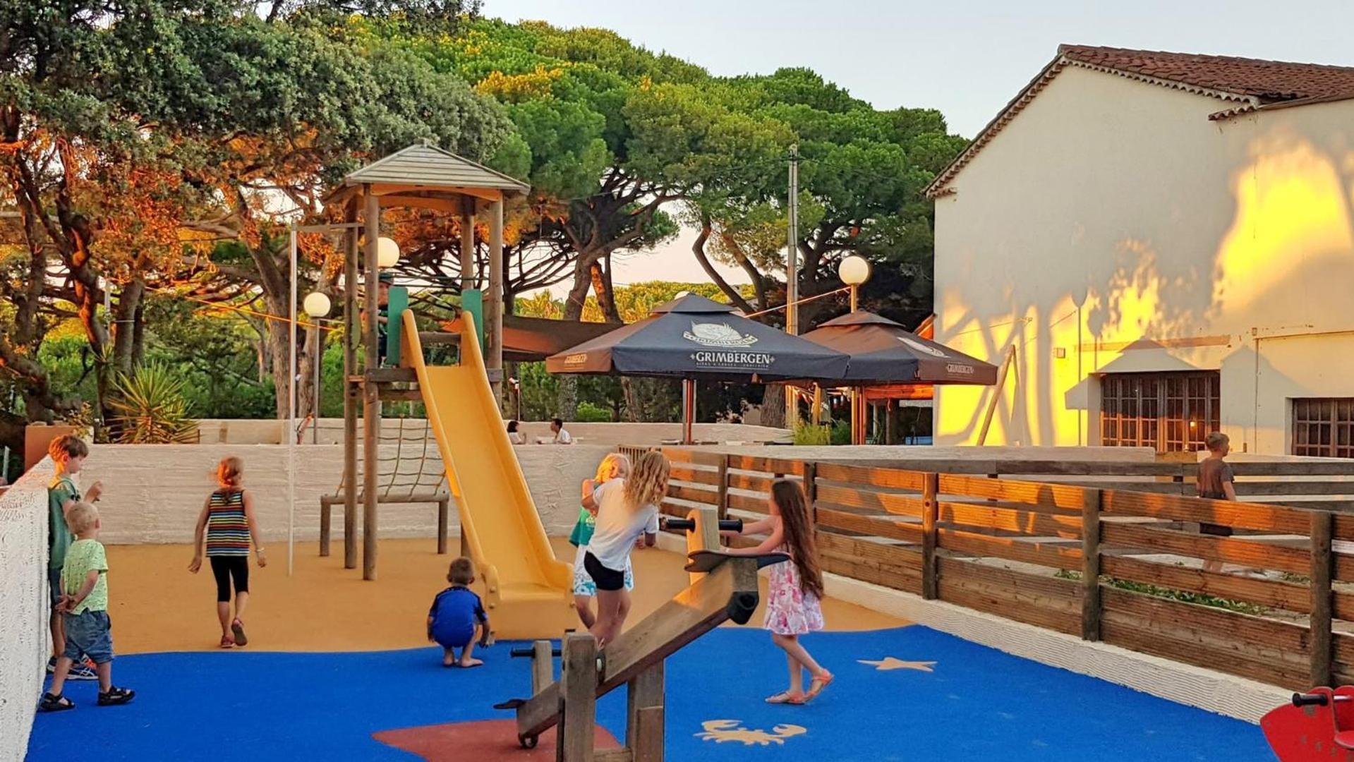 Camping Le Mediterranee Hyères Zewnętrze zdjęcie