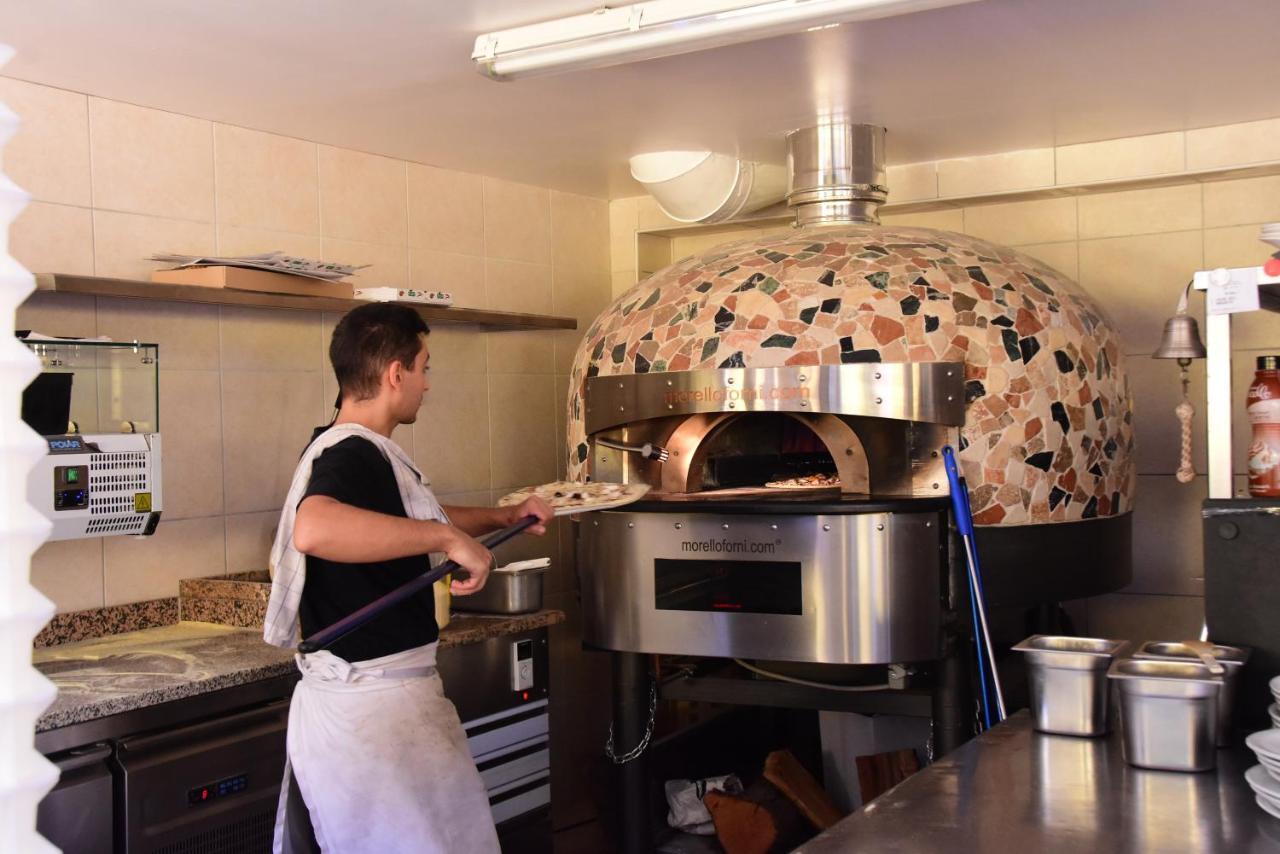 Camping Le Mediterranee Hyères Zewnętrze zdjęcie